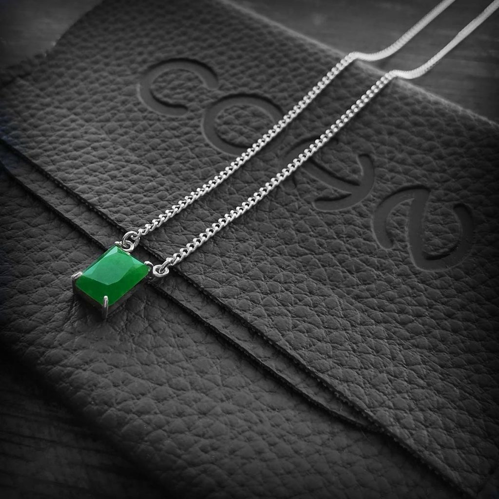 Colar Jade Retangular