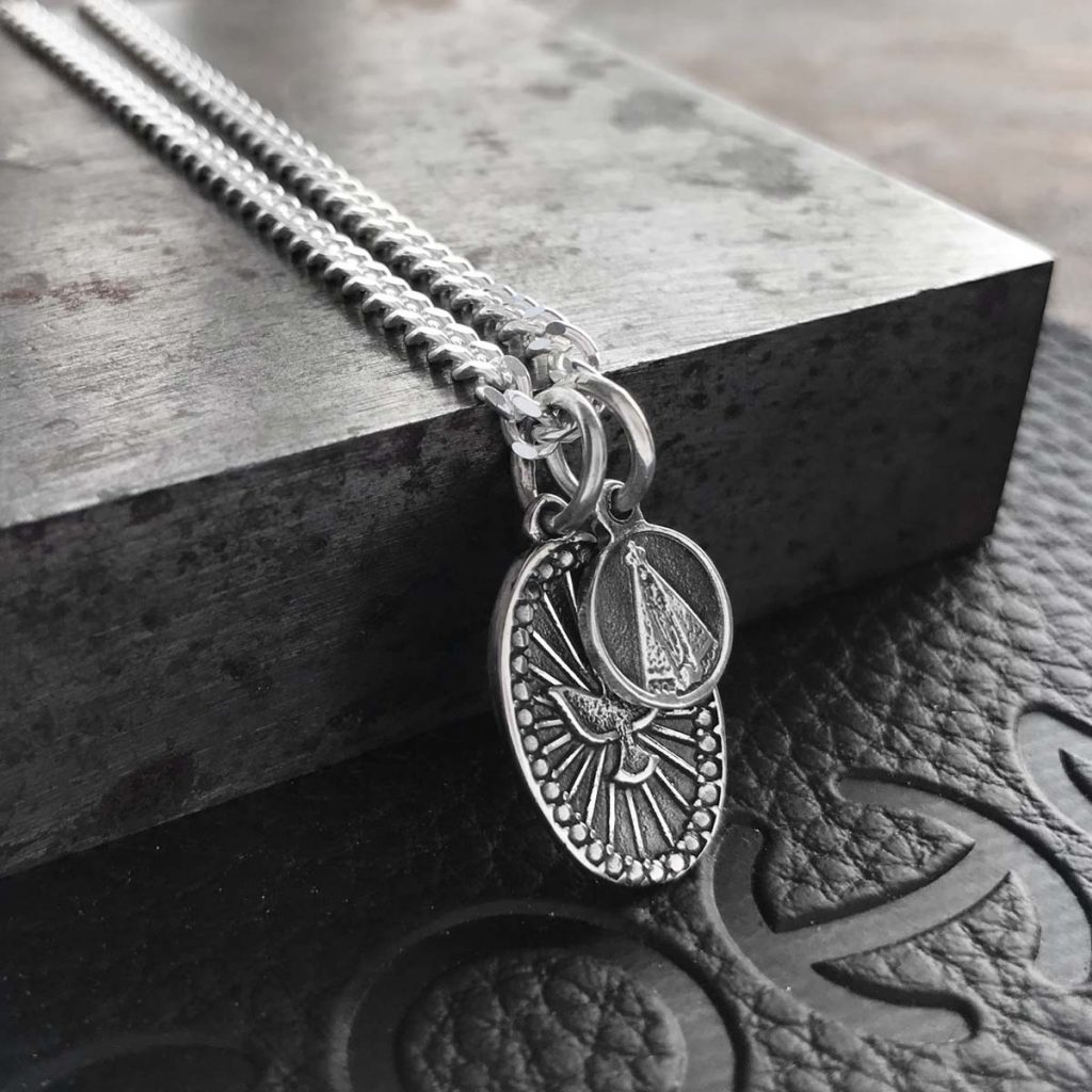 Pingente Divino Oval