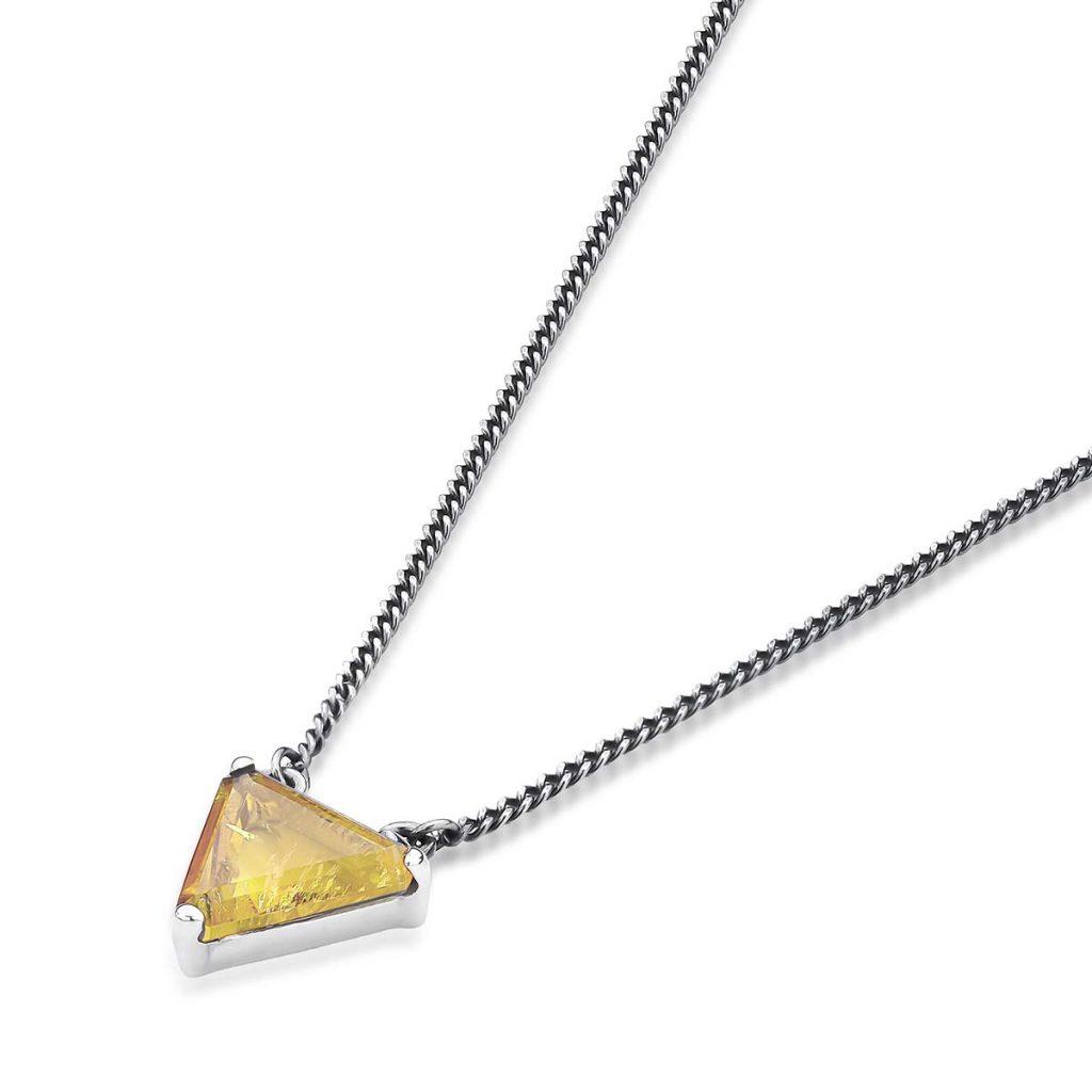 Colar Triângulo Citrino Oxidado Colar Triângulo Citrino Oxidado