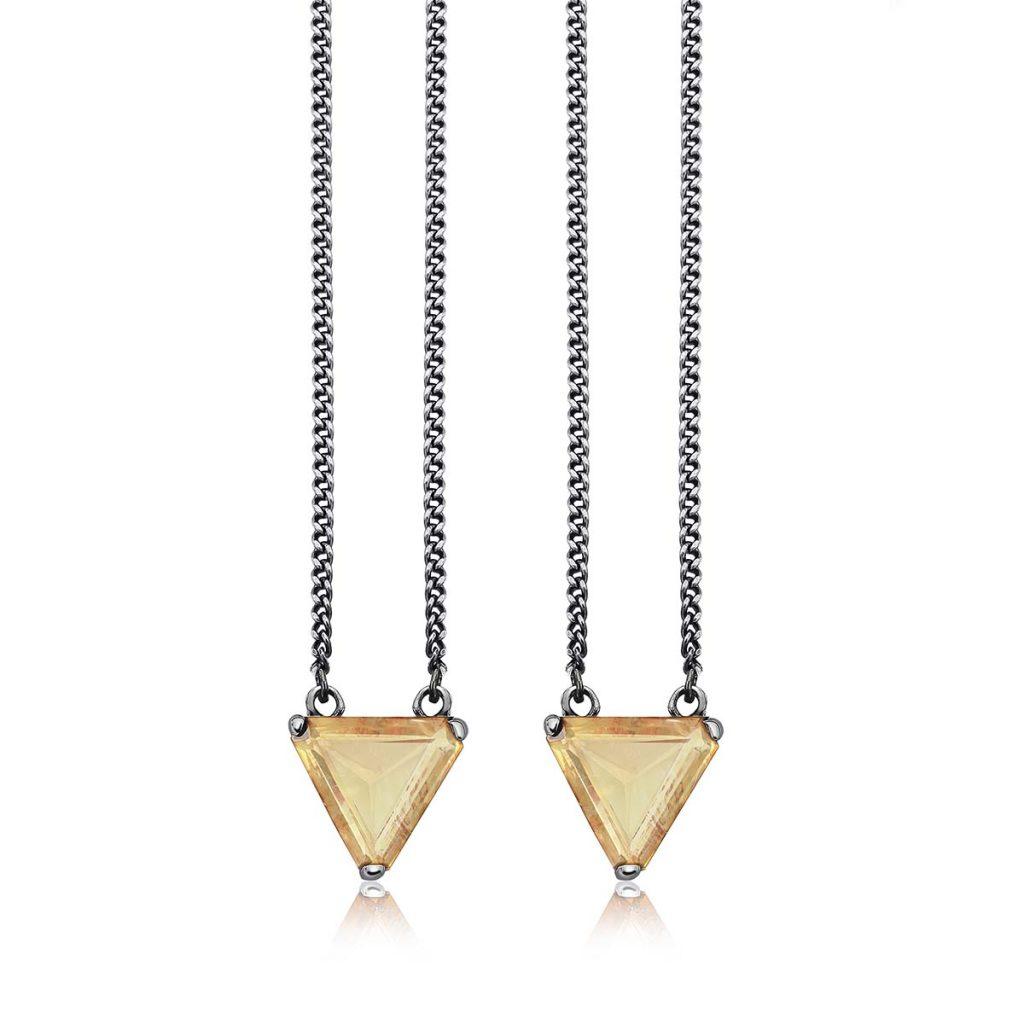 Escapulário Triângulo Citrino Oxidado Escapulário Triângulo Citrino Oxidado