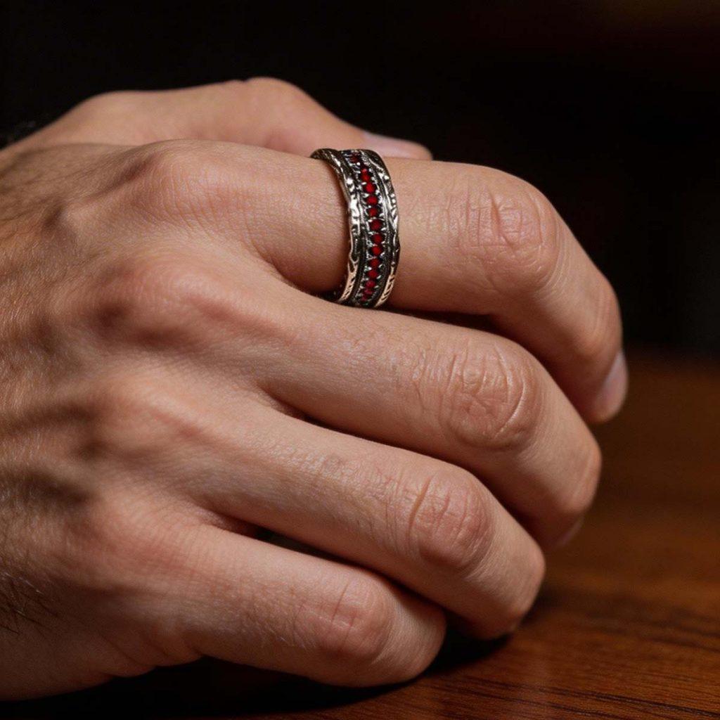 Anel Rubi Rústico de Prata